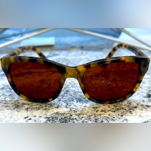 Tory Burch tortoise sunglasses TY7944 504/13 
54/18 135 3N Brand New lenses - Picture 1 of 7